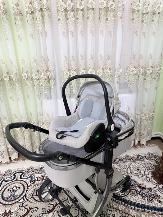 Детская коляска и авто кресло