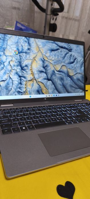 Laptop nou Dell i5 a13a generație Ram 16Gb DDR5 video 8Gb ssd 512Gb  Windows 11 OFFICE