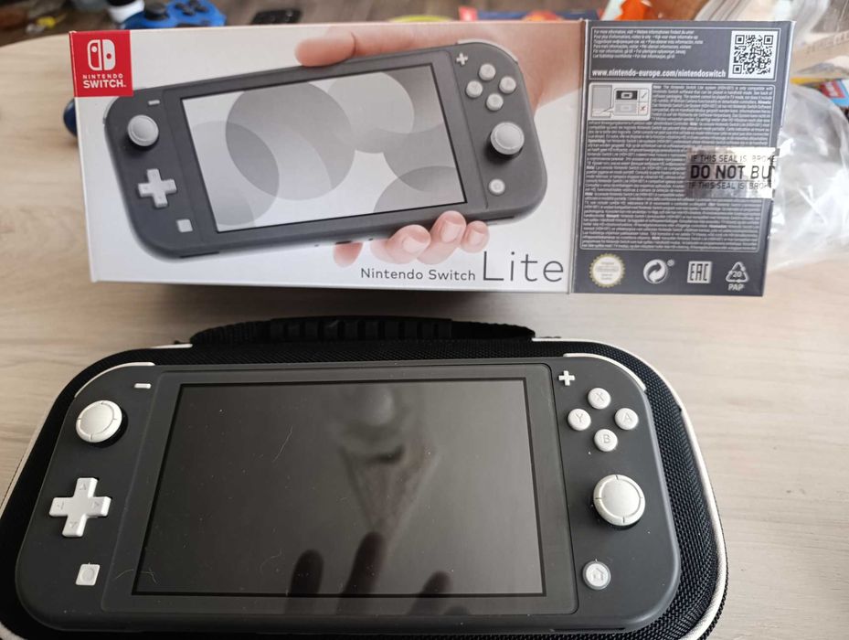 Nintendo switch за продаване