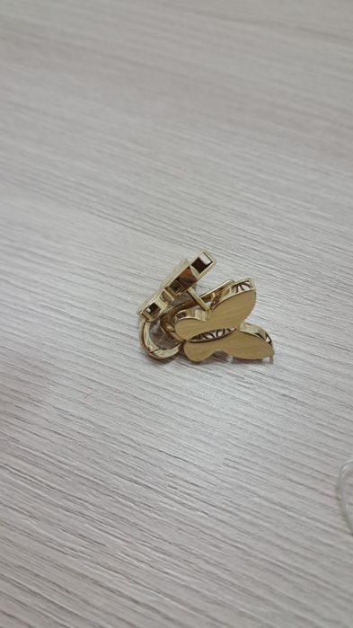 Алтын сырға сатамын