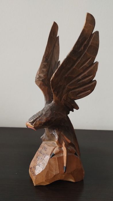 Много красива и реалистична дървена фигурка на орел. Винтидж.