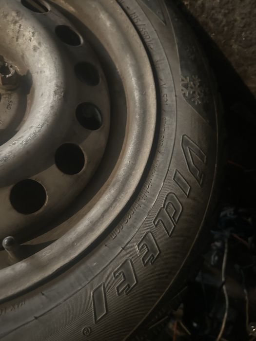 Продам комплект колес