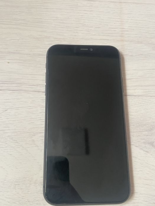 iPhone 11  128hb