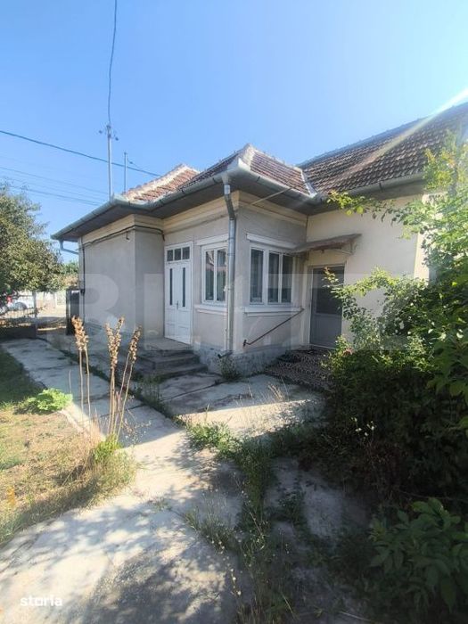 Casa de vanzare, 80 mp, zona Centrala - Ocna Mures
