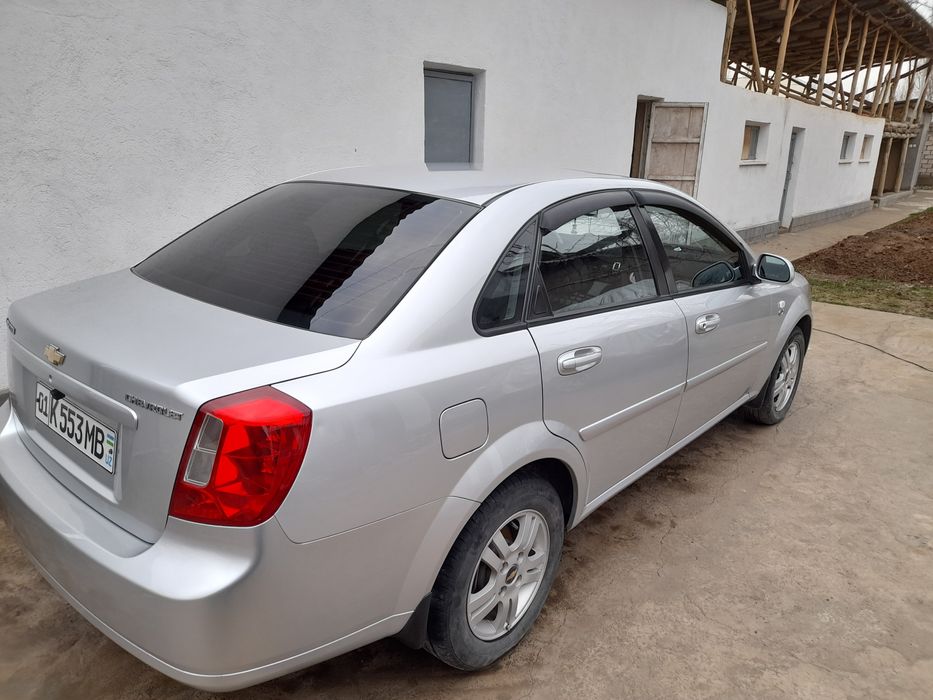 Srochna Lacetti avtomat sotiladi. KELISHILADI