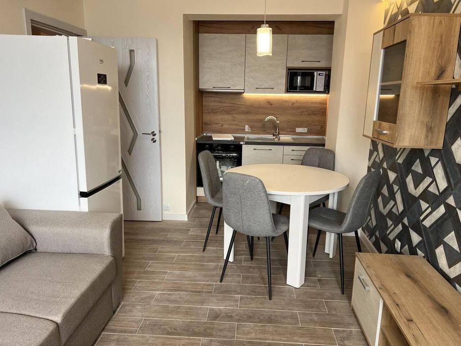 Продава се Хотел в Бургас, Долно Езерово - 600 кв.м за 1250 €/кв.м - Снимка #7