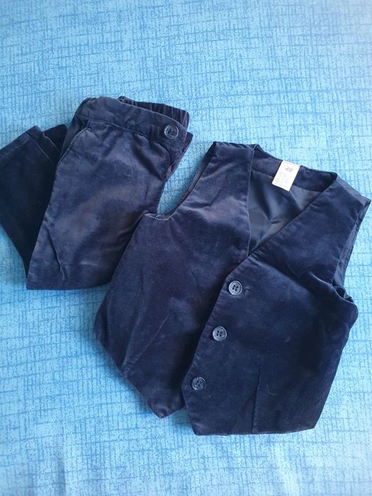 Costum bebe marimea 86 H&M