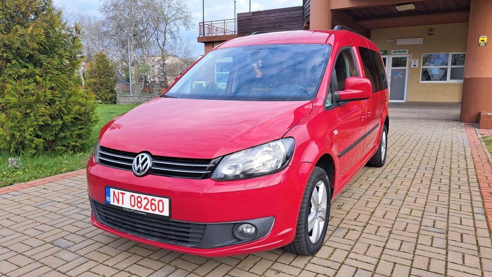 Vw Caddy Maxi 2.0 TDI 140 CP An 2014 cu uși pe spate!!!