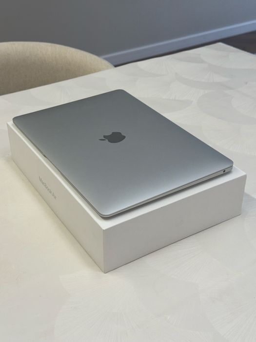 MacBook Air M1 2020 8/256