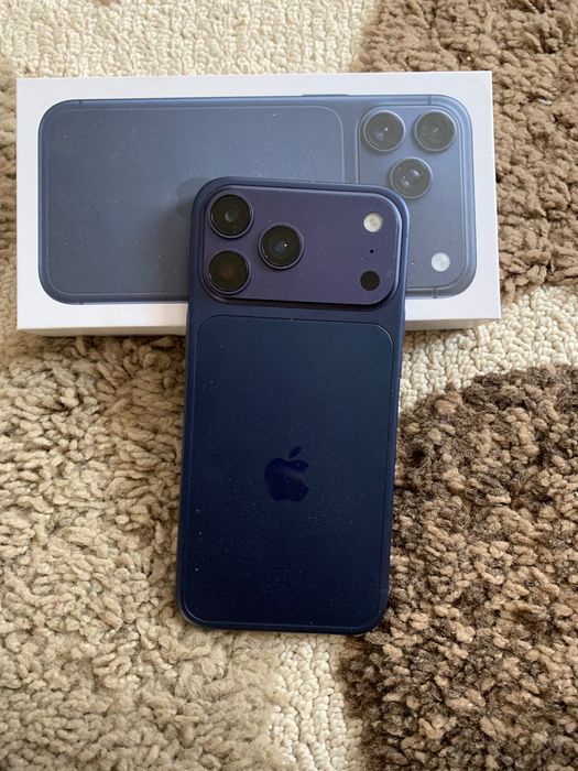 Продам iPhone 17