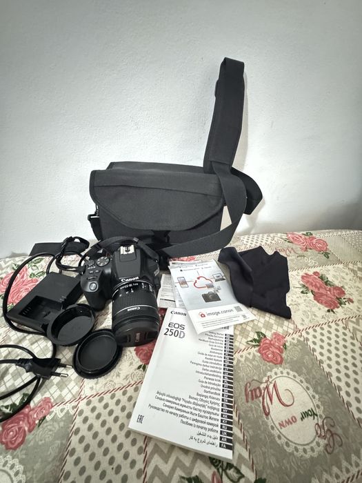 Aaparat foto Canon eos 250 d