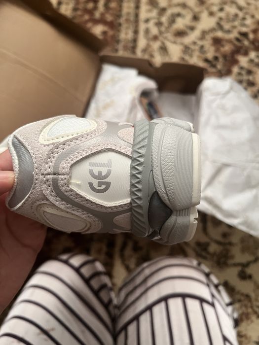 Кроссовки Asics