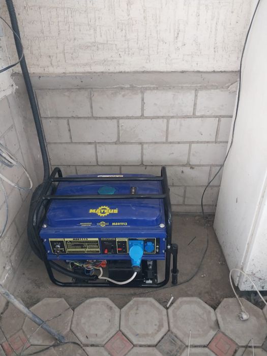 Генератор с АВР.