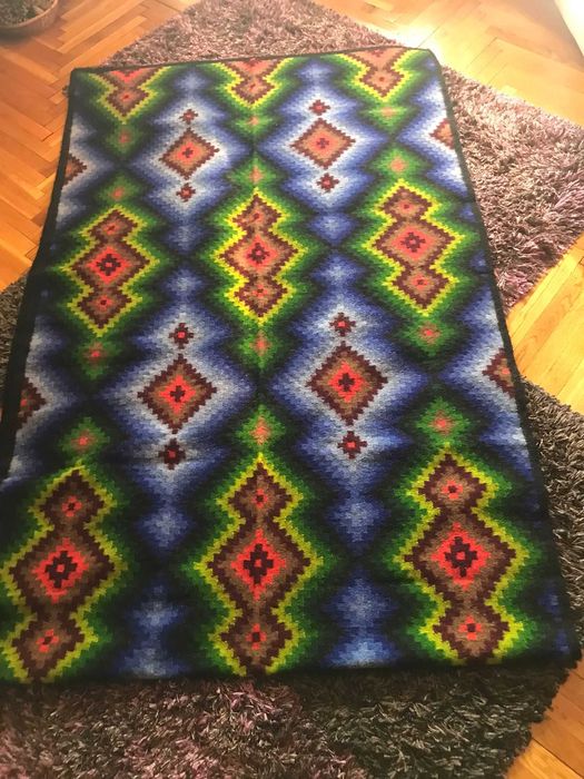 Cuvertura lână lucrata manual