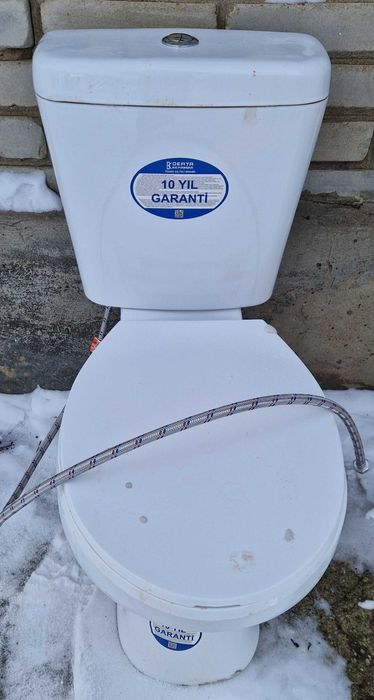 Продается унитаз