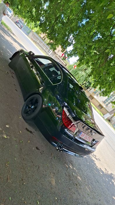 Vînd bmw 530 în stare foarte bună de fumcționare.