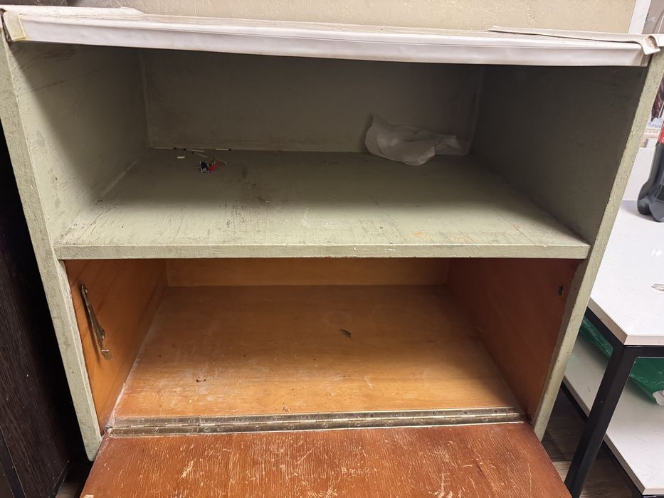 Тумба, спальная тумбочка