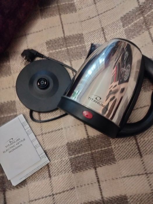 Titanium кана за вода