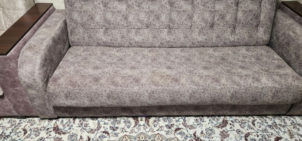 Диван и два кресла