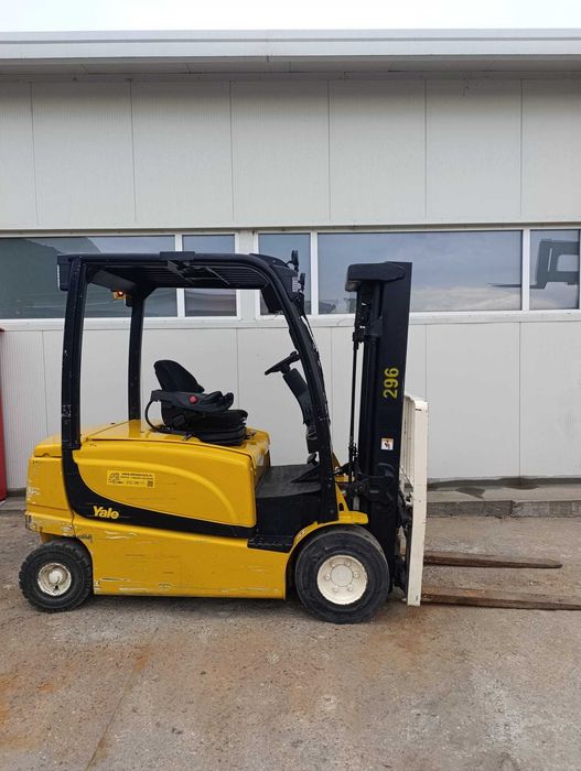 Inchiriez / vand STIVUITOR YALE ERP30VL