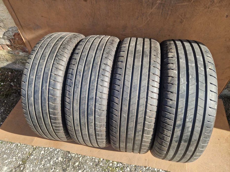 4 Bridgestone R17 225/65 Летни гуми  DOT5120