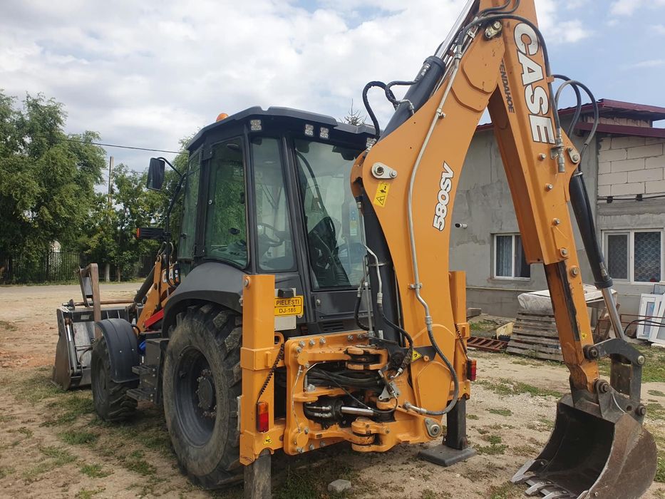 Vand buldoexcavator Case 580 Sv