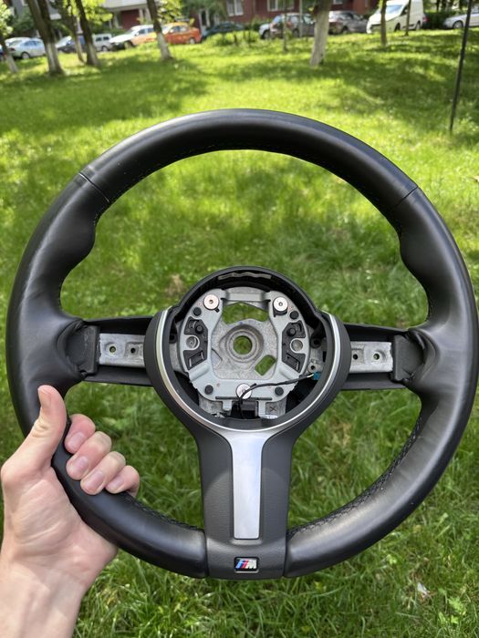 Volan BMW M Sport Piele Original – Seria 1 2 3 4 (F20 F30 F32 F36) fărâ padele
