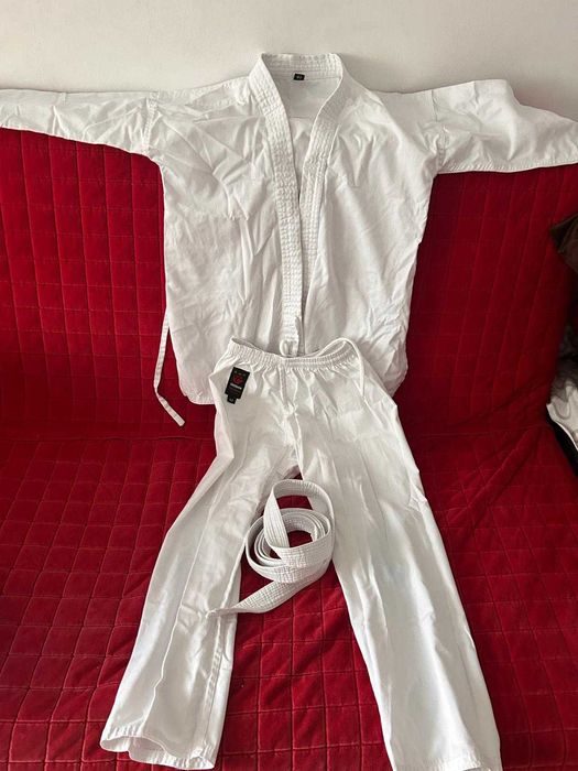 Kimono copii 8-9 ani