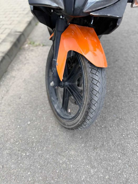 Yamaha YZF R125 2010