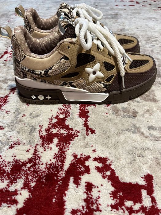 LV Skates Snake Print