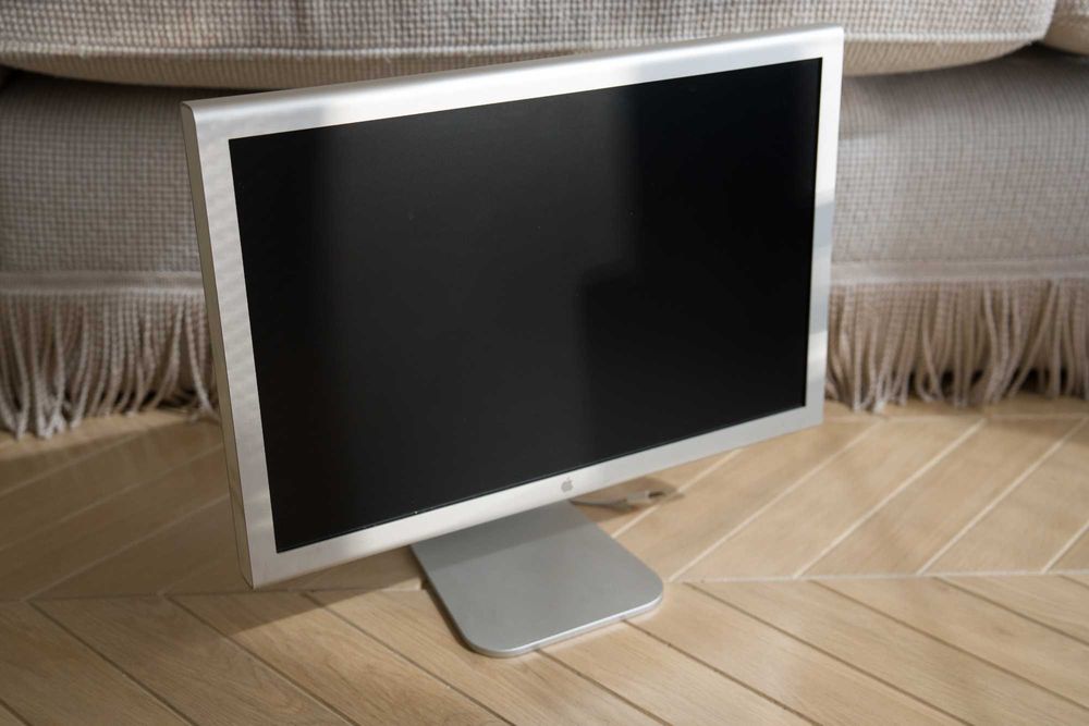 Apple Cinema Display 20″ A1081 — оригинальный монитор Apple