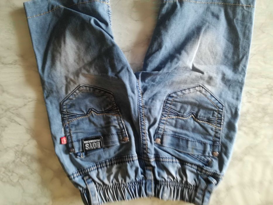 Продавам детски къси панталонки-Boys denim