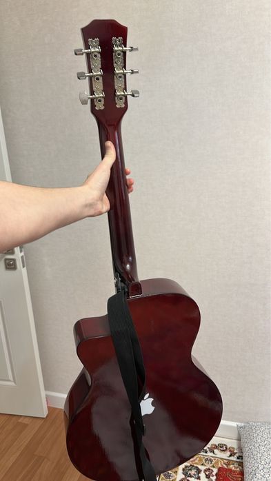 Продается гитара