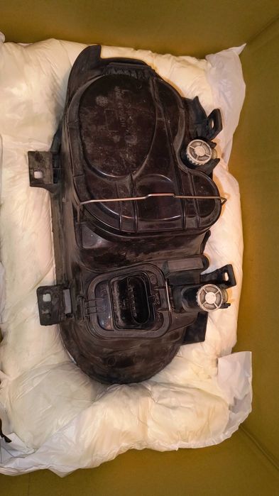 Ляв фар за VW Golf 4