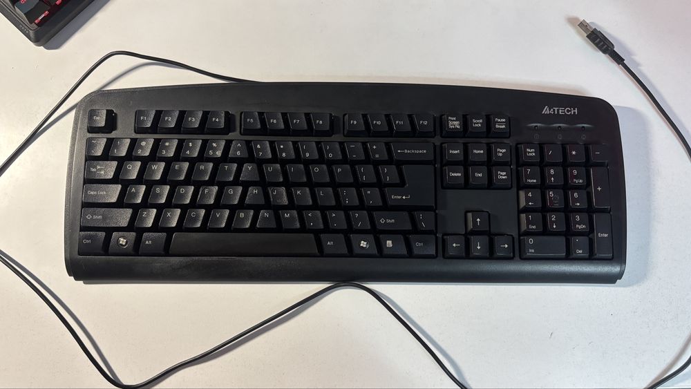 Tastatură A4Tech KBS-720 USB – Full Size – Stare foarte bună