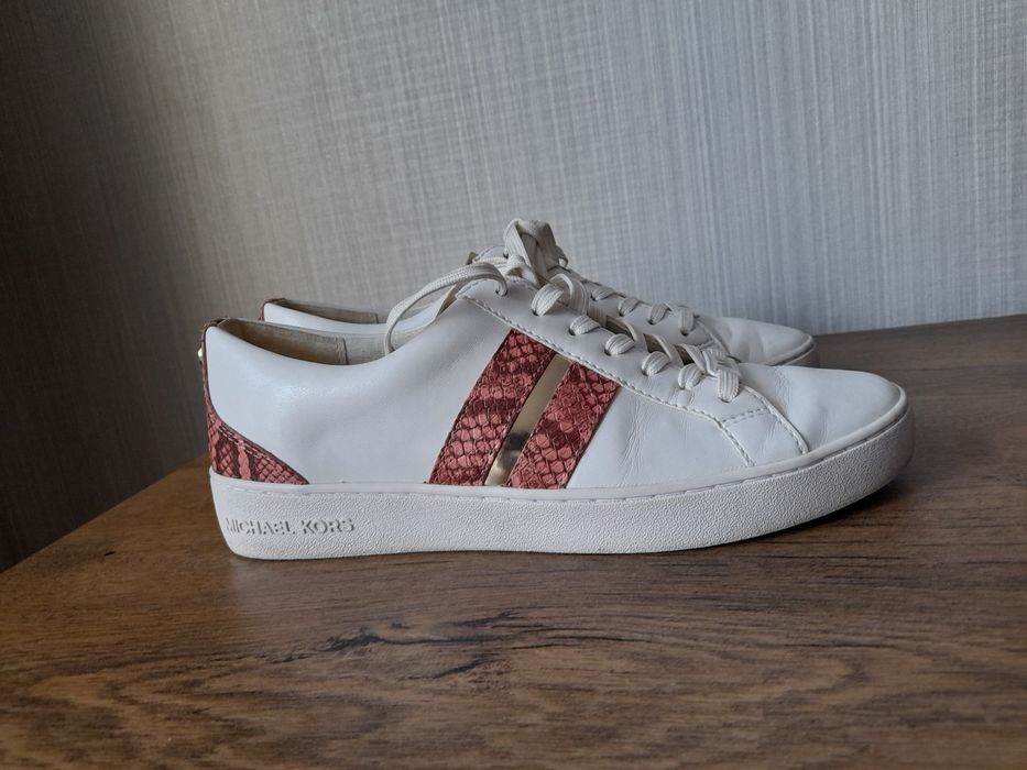 MICHAEL KORS дамски обувки 38 номер.