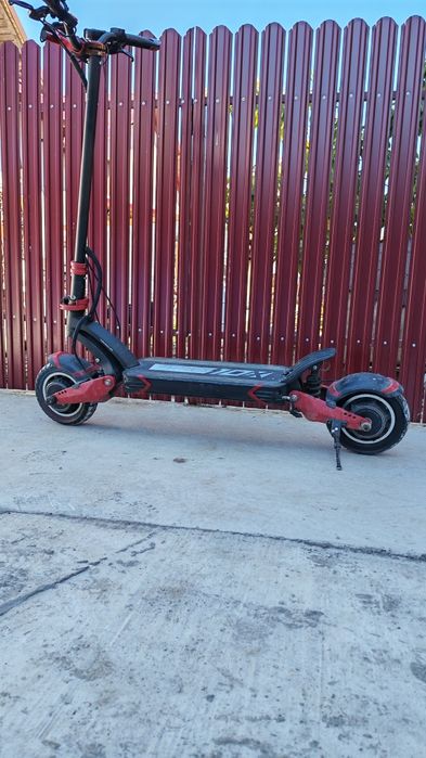Vând trotinetă zero 10X