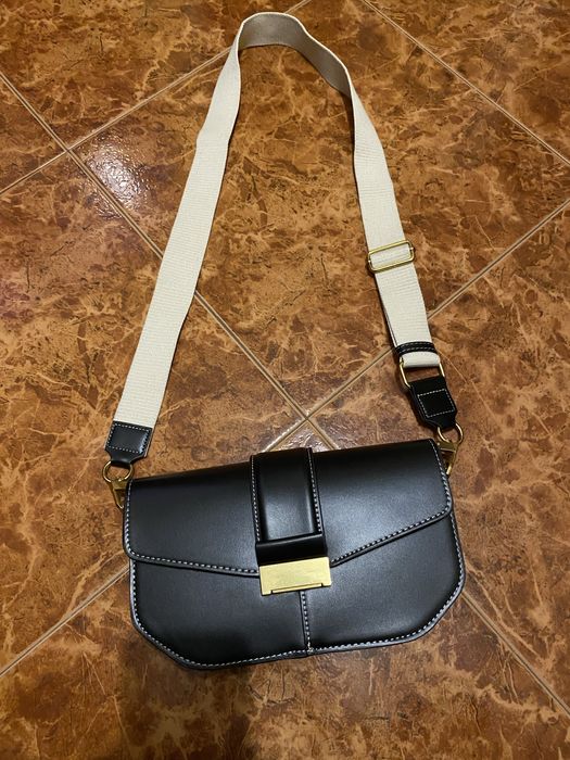 Раница Stradivarius и малки черни чанти