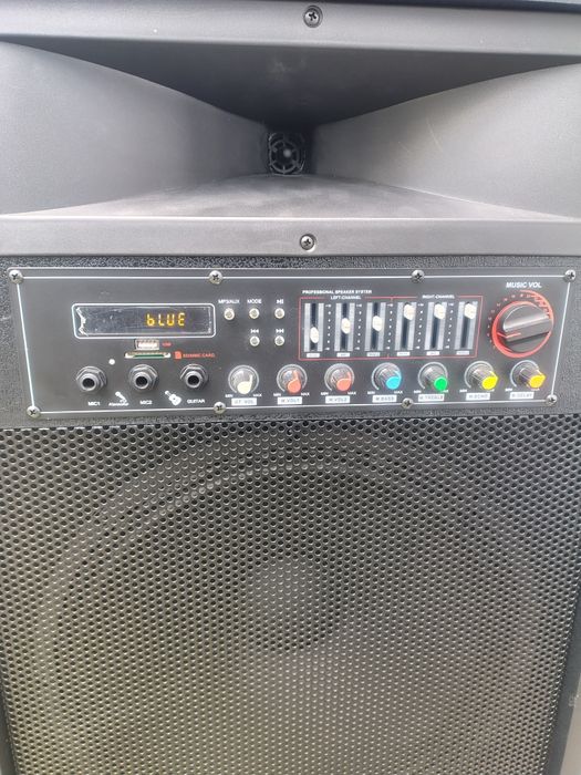 Wireless pentru tiktok pl.    boxe active de 15 behringer