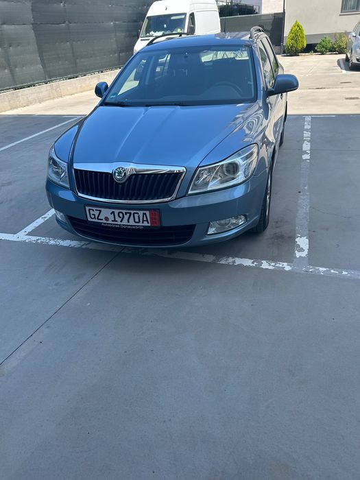SKODA Octavia 2012 — imagine 3