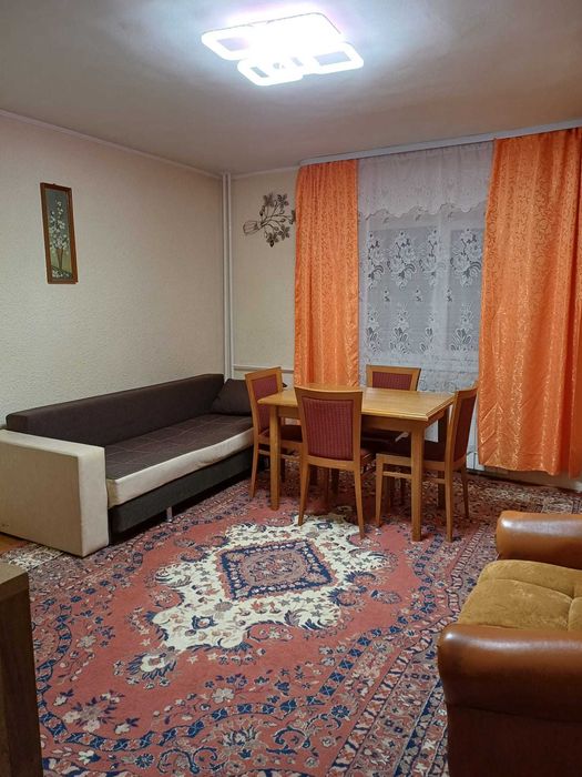 Inchiriez garsoniera,langa catedrala