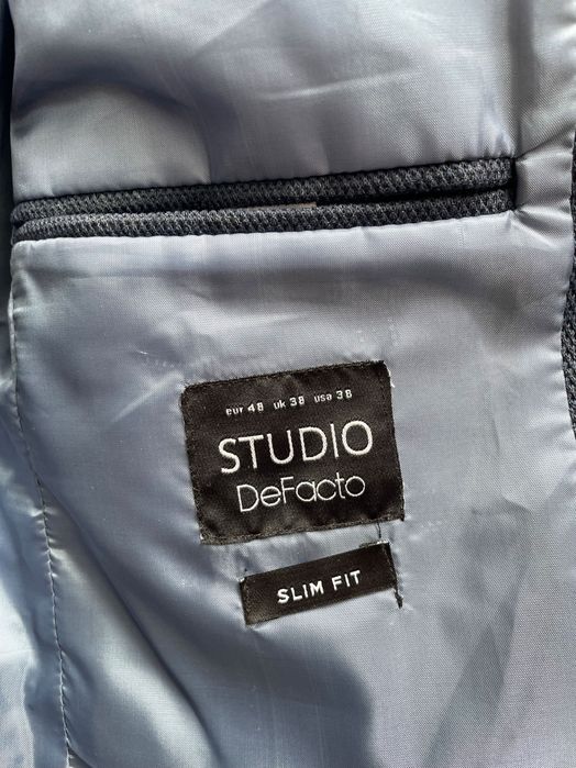 Sacou bărbătesc, mărimea 48, nou, culoarea bleumarin