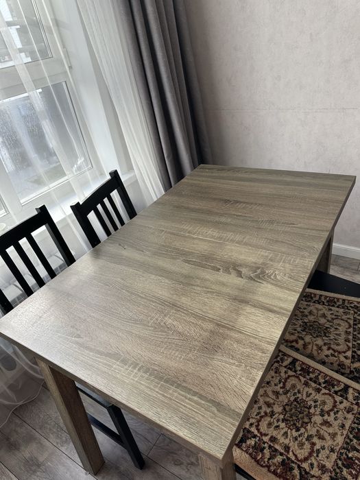 Стол для кухни и гостей