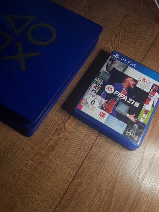 Play Station 4 slim limited edition 500GB