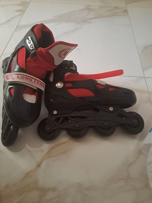 Чёрно-красные ролики