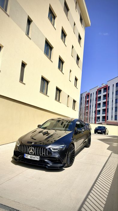 MERCEDES-BENZ AMG GT 2022