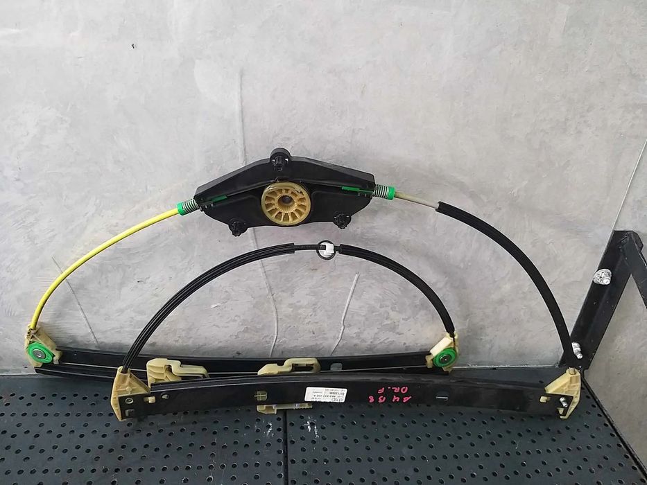 Macara geam electric dreapta fata audi a4 b8 8k 8k0837462a