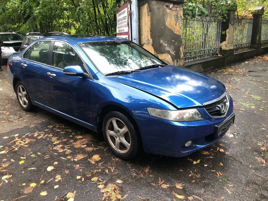 Dezmembrez Honda Accord 2004 albastru 2,4 benzina 140 KW