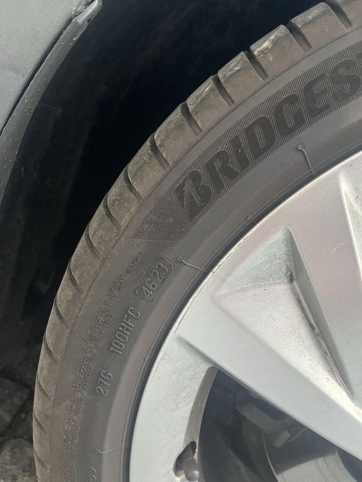 Vand 4 anvelope vara Brigstone TURANZA 245/40/R18