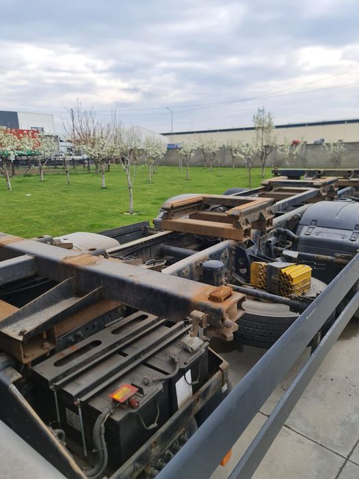MAN BDF De vanzare 2 camioane MAN BDF containere si remorci
